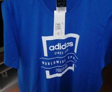 lovely new mens Adidas Tshirt