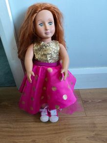 my generation doll. Amber. fully dressed.