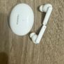 ear pods Image 6