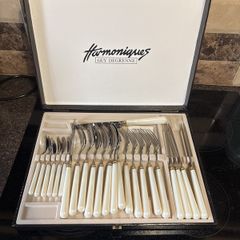 cutlery set