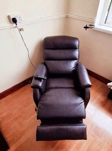 Electric recliner chair