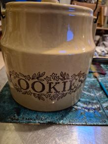Vintage Cookie jar