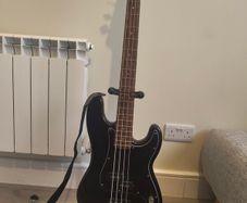 Fender Squier Affinity Precision Bass