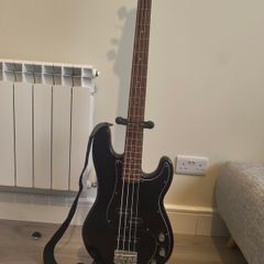 Fender Squier Affinity Precision Bass