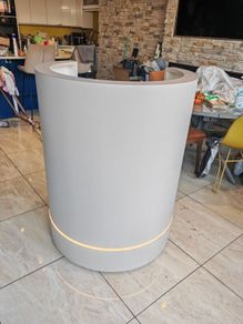 salon desk