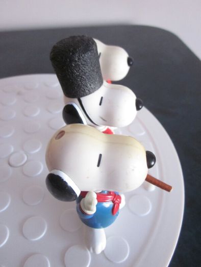 Mc Donald's Happy Meal Toys Snoopy Toy World Tour 1999
