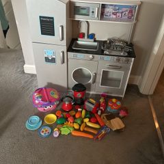 Toy Kitchen