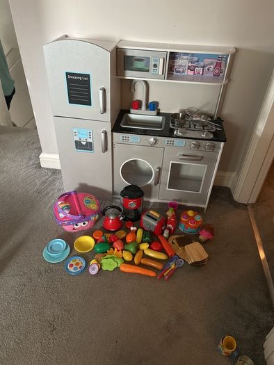Toy Kitchen