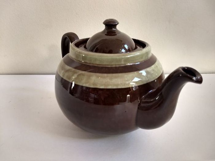 Fabulous Mid-Large Brown Betty Teapot, by Alcock, Lindley and Bloore, With Mint Green Mottled Stripes, Holds One Litre/ 1.75 Pints