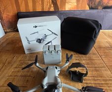 DJI Mini 4 Pro Fly More combo (no remote)