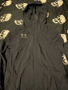 Under armour golf hoodie rain jacket size medium brand new with tag