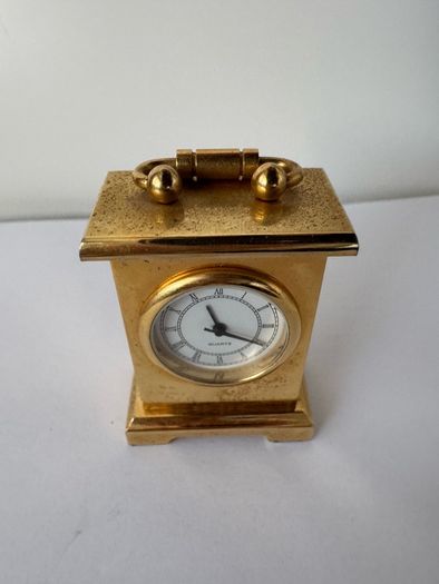 Vintage miniature Tiny Battery Operated quartz clock stainless steel quartz