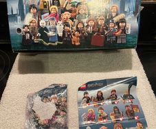 Lego Hermione Granger in school robes from Harry Potter series 1