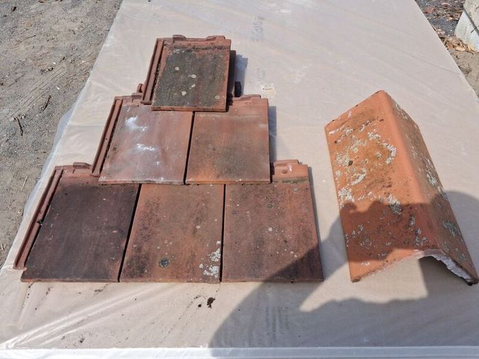 French Beauvois flat thin edge roof tiles