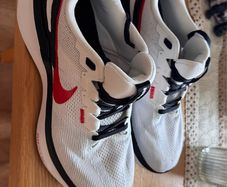 Nike Zoom Structure 25