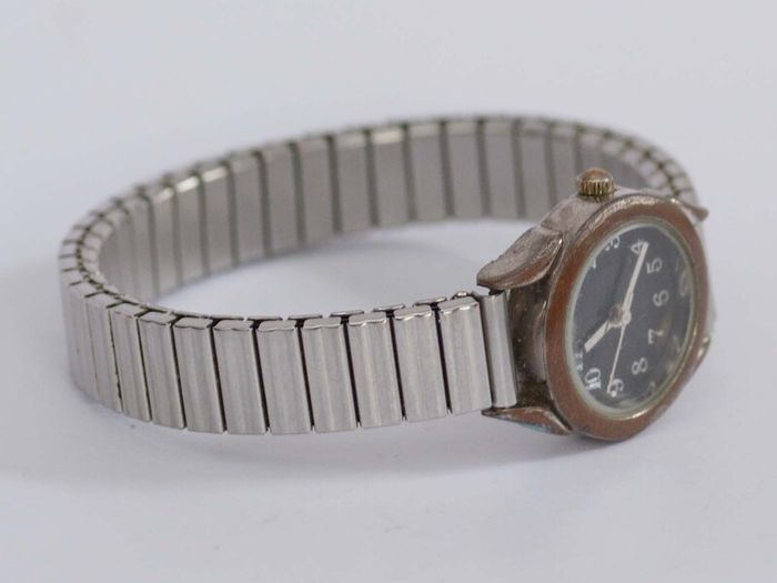 Ladies Quartz Watch