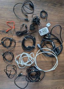 mix Cables & Power Adapter Bundle /