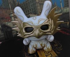 Kidrobot Dunny White Reveler ! from Mardivale Series ! Rarity 1/16 ! Vinyl Figure !