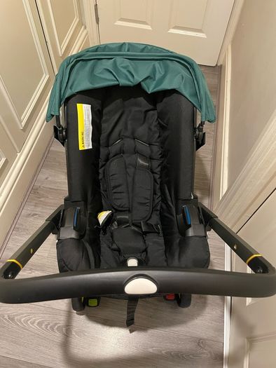carseat & stroller same as doona