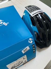 Cycle helmet - adult
