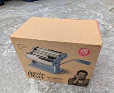 Jamie Oliver pasta maker