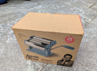 Jamie Oliver pasta maker