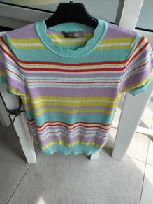Ladies Oasis Top. Size Small /8-10
