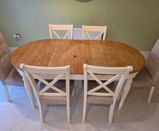 Table & 6 Chairs