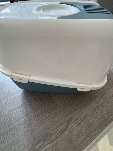 Cat / pet toilet