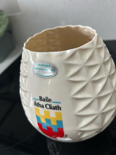 Dublin 1988 limited edition Millenium vase IMMACULATE!!!