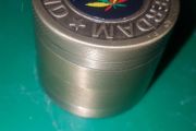 Holland golden metal herb grinder 4 layer