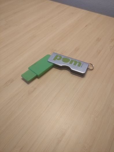 USB Flash Drive 4GB