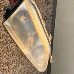 ae111 headlight levin