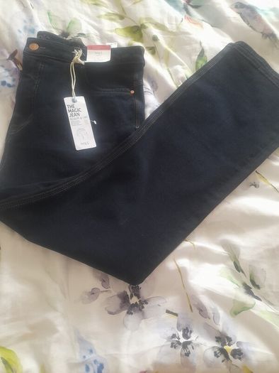 M&S New with tags ladies dark stretch jeans reg leg