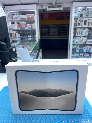 iPhone Duo Starlit - 256GB EU Model