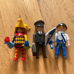 Playmobile figures