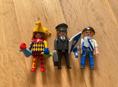 Playmobile figures