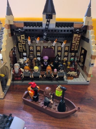 Harry Potter lego castle & 10 figures