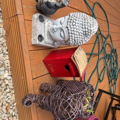 garden ornaments