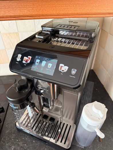 Delonghi  Eletta Explore Coffee Machine