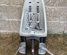 Thule Yepp Maxi rack mounted child bike seat