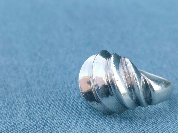 Solid Sterling silver Bombe ring
