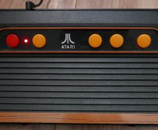 Atari Flashback 8 Gold Console AR3620 HD 120 Games with 2 Wireless Joysticks