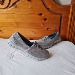 skechers empire sweet slip ons Size 8 eu 41 grey suade In like new condition