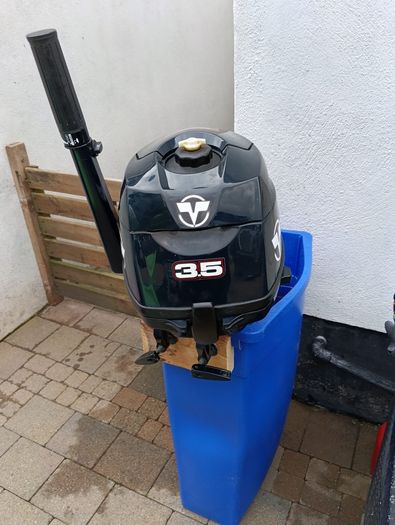 Tohatsu Outboard Engine