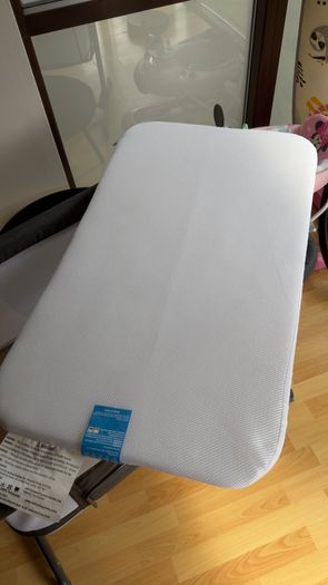baby cot