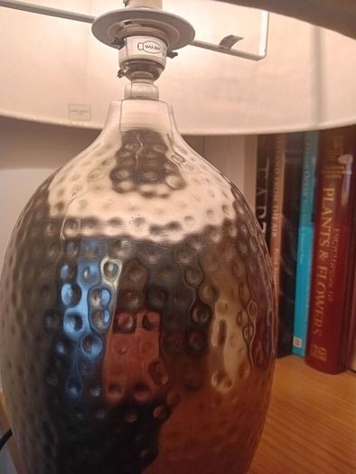 Table lamp