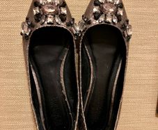 Kenneth Cole Reaction pumps