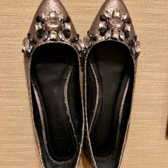 Kenneth Cole Reaction pumps