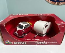 Revell model Jsetta BMW 250 and Camper